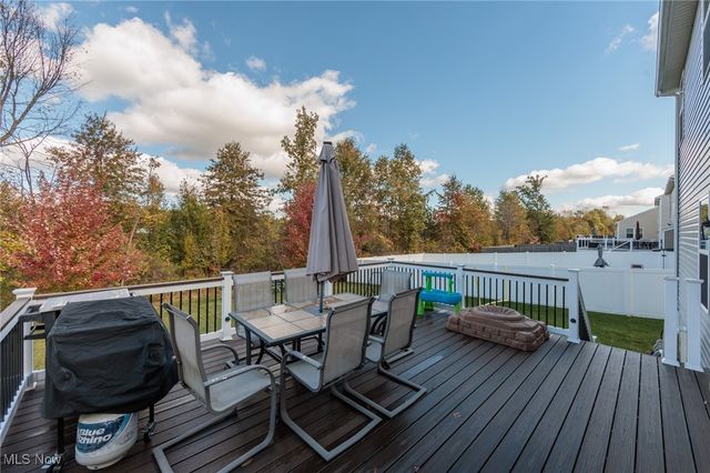 260 Stone Ridge Way, Berea, OH 44017