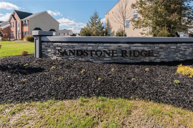 260 Stone Ridge Way, Berea, OH 44017