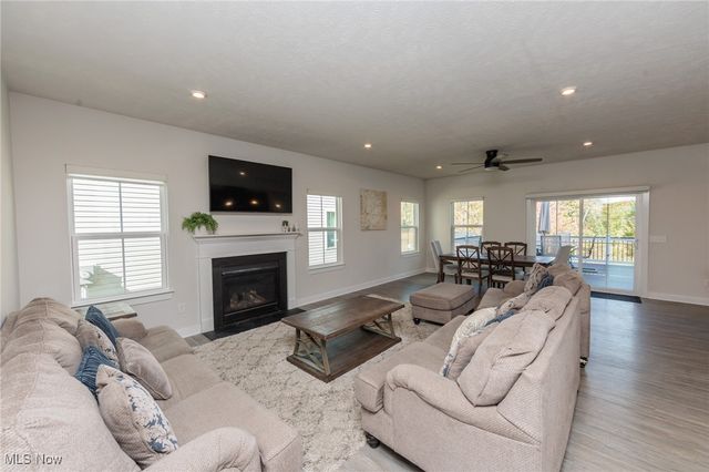 260 Stone Ridge Way, Berea, OH 44017