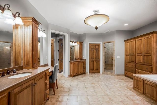 16332 LARSEN Street, Overland Park, KS 66221