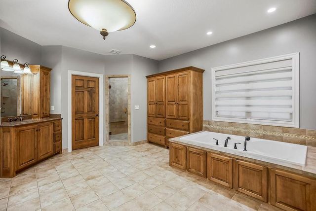 16332 LARSEN Street, Overland Park, KS 66221