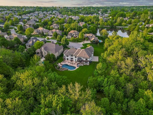 16332 LARSEN Street, Overland Park, KS 66221