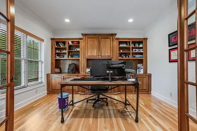 16332 LARSEN Street, Overland Park, KS 66221