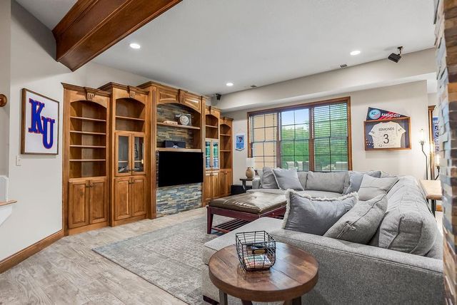 16332 LARSEN Street, Overland Park, KS 66221