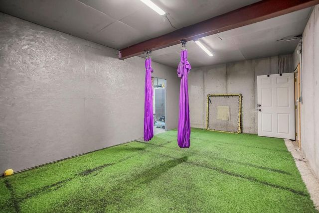 16332 LARSEN Street, Overland Park, KS 66221