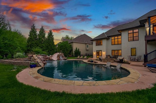 16332 LARSEN Street, Overland Park, KS 66221