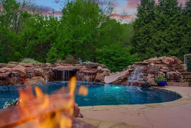 16332 LARSEN Street, Overland Park, KS 66221