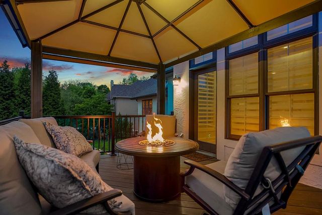 16332 LARSEN Street, Overland Park, KS 66221