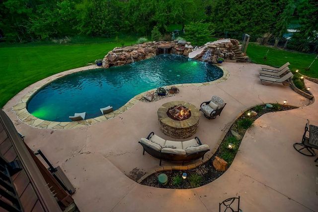 16332 LARSEN Street, Overland Park, KS 66221