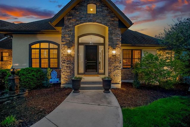 16332 LARSEN Street, Overland Park, KS 66221