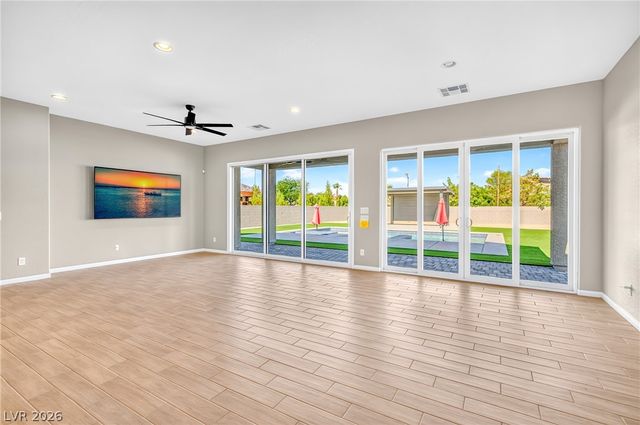 8762 Jesolo Court, Las Vegas, NV 89131