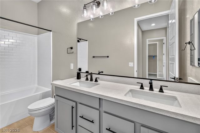 8762 Jesolo Court, Las Vegas, NV 89131