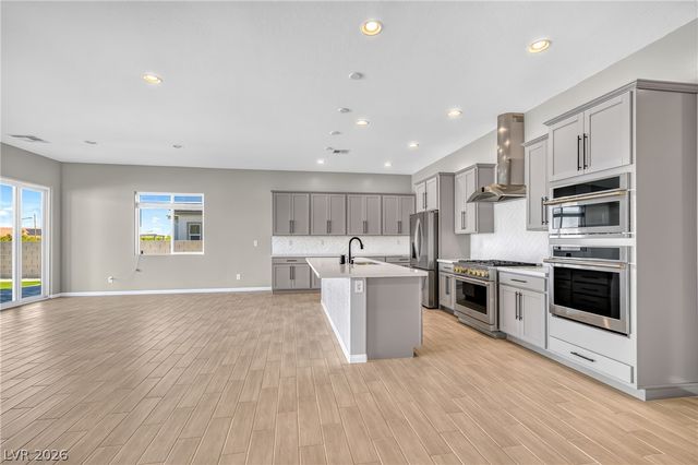 8762 Jesolo Court, Las Vegas, NV 89131