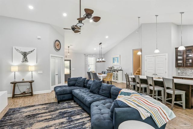 1469 Sanibel Ln, Gulf Breeze, FL 32563