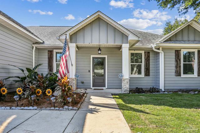 1469 Sanibel Ln, Gulf Breeze, FL 32563