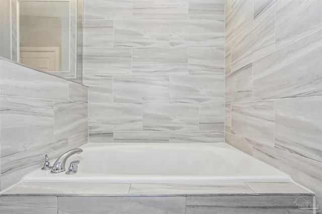 1469 Sanibel Ln, Gulf Breeze, FL 32563