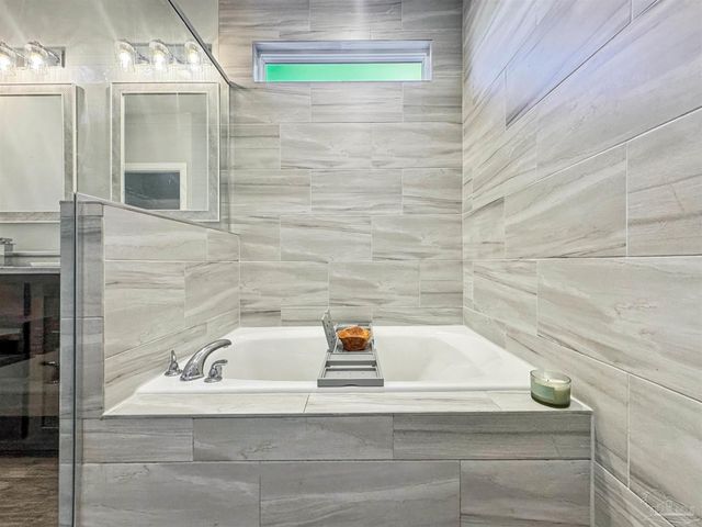 1469 Sanibel Ln, Gulf Breeze, FL 32563