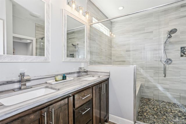 1469 Sanibel Ln, Gulf Breeze, FL 32563