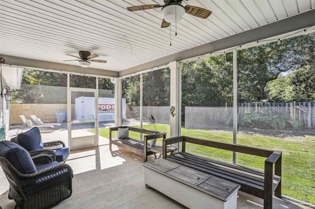 1469 Sanibel Ln, Gulf Breeze, FL 32563