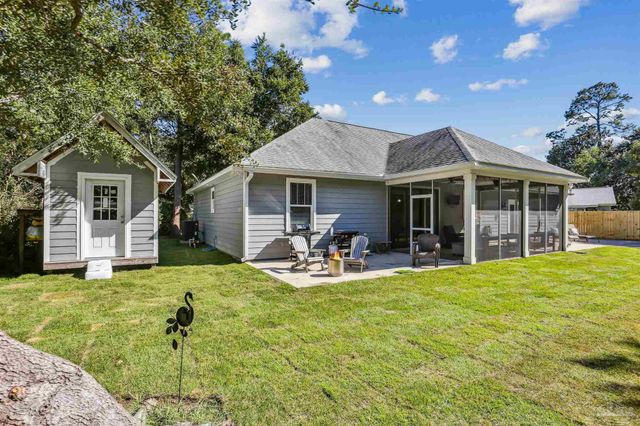 1469 Sanibel Ln, Gulf Breeze, FL 32563