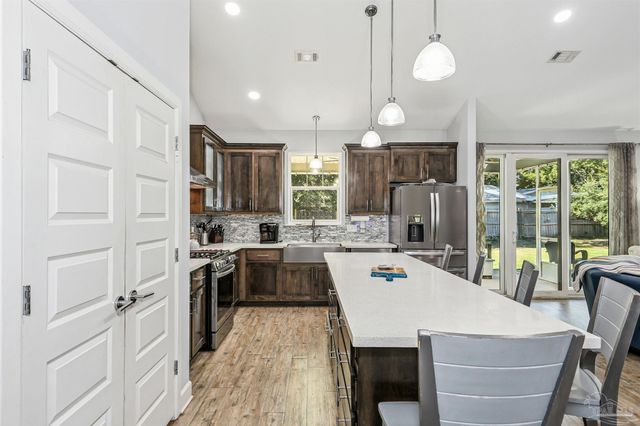 1469 Sanibel Ln, Gulf Breeze, FL 32563