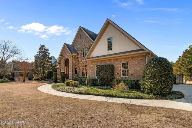 35 Glen Meadow Court, Pinehurst, NC 28374