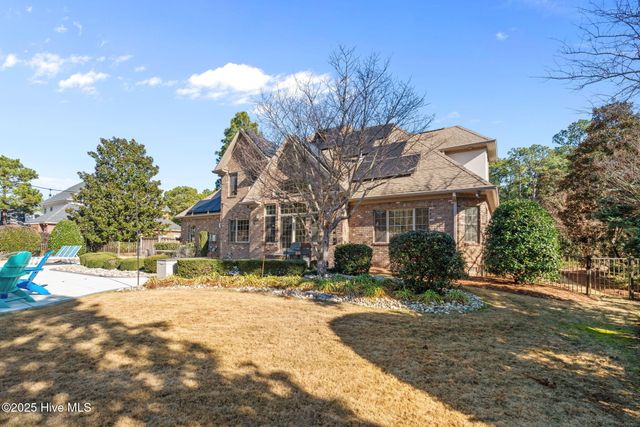 35 Glen Meadow Court, Pinehurst, NC 28374