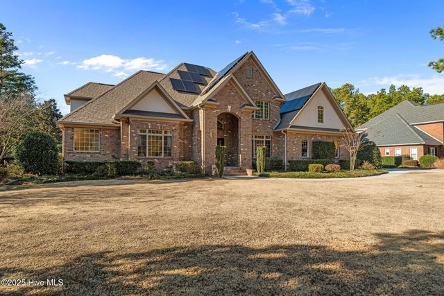 35 Glen Meadow Court, Pinehurst, NC 28374