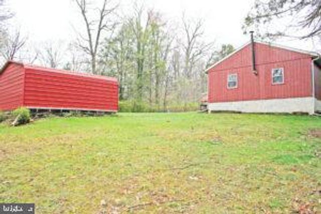 2101 S FORGE RD, Palmyra, PA 17078