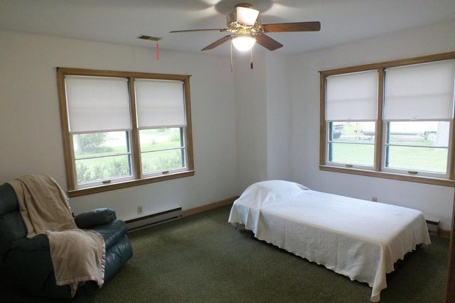 W147N4892 Dolphin DRIVE, Menomonee Falls, WI 53051