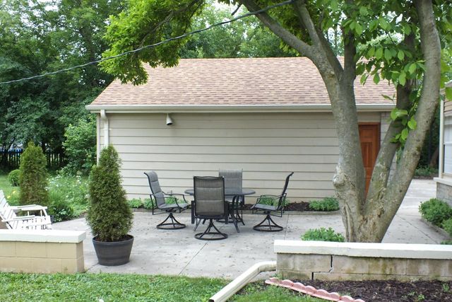 W147N4892 Dolphin DRIVE, Menomonee Falls, WI 53051