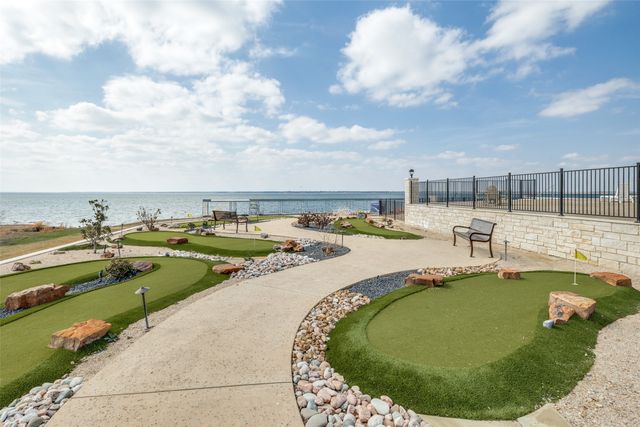 360 Lakewood Lane, Honey Grove, TX 75446