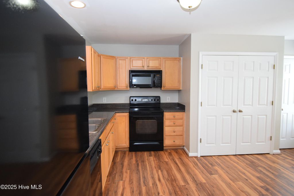 4104 Brook Creek Lane B, Greenville, NC 27858