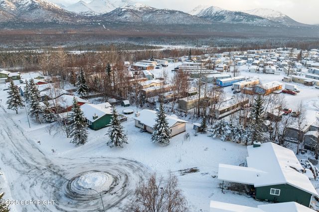 8510 Hidden View Court, Anchorage, AK 99504