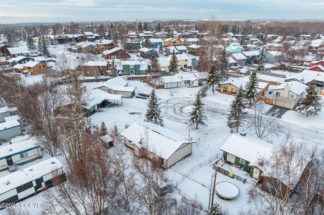 8510 Hidden View Court, Anchorage, AK 99504