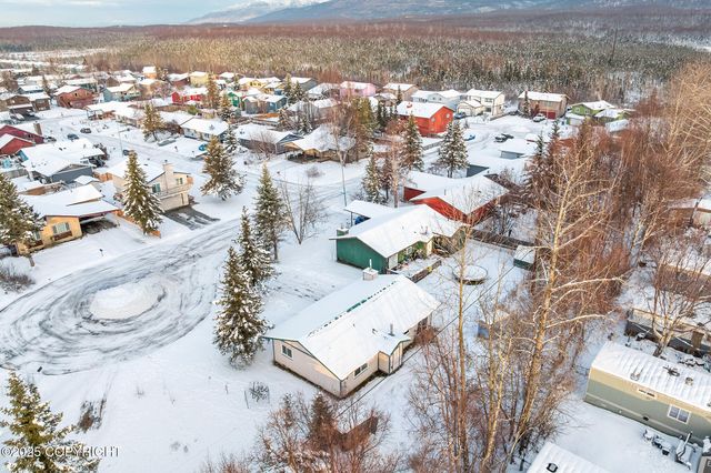 8510 Hidden View Court, Anchorage, AK 99504