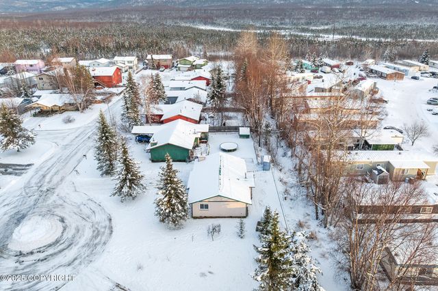 8510 Hidden View Court, Anchorage, AK 99504