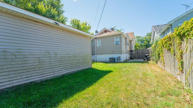 6637 Jackson Avenue, Hammond, IN 46324