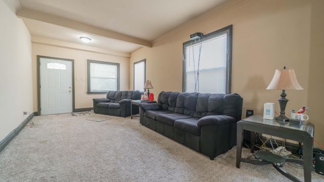 6637 Jackson Avenue, Hammond, IN 46324