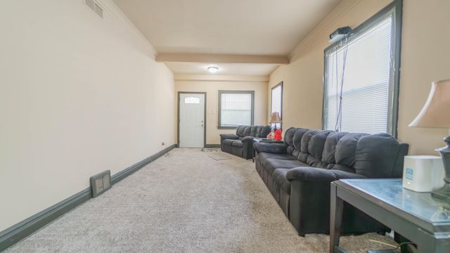 6637 Jackson Avenue, Hammond, IN 46324