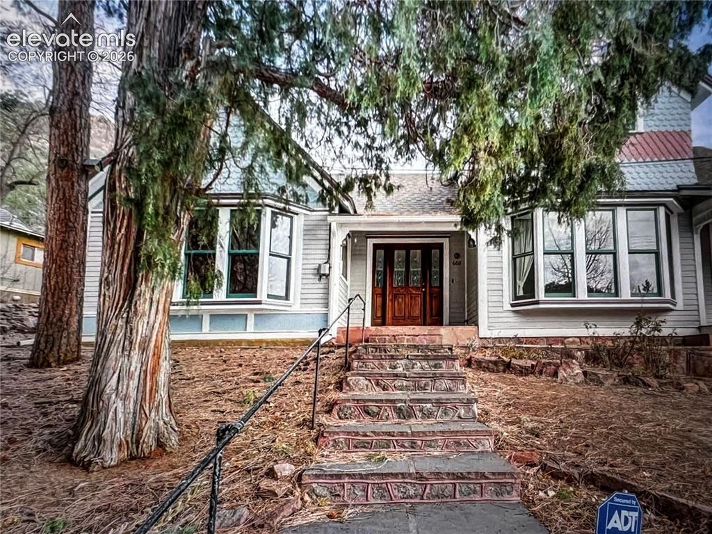 602 RUXTON Avenue, Manitou Springs, CO 80829 — exterior