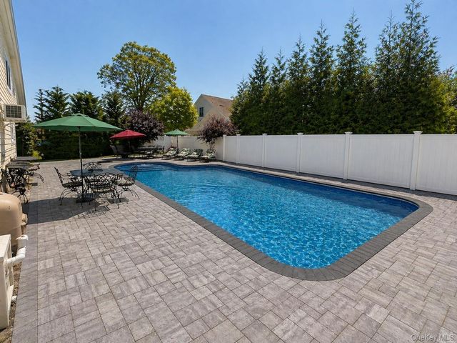 140 Baltimore Avenue, Massapequa, NY 11758