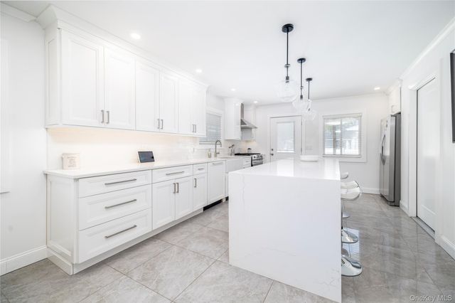 140 Baltimore Avenue, Massapequa, NY 11758
