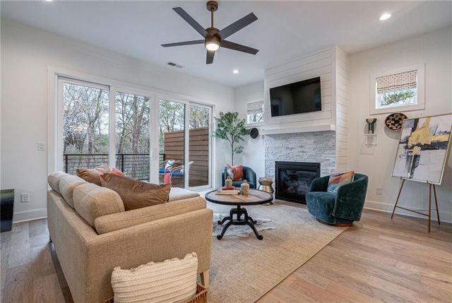 2323 Mason Drive D21, Atlanta, GA 30316