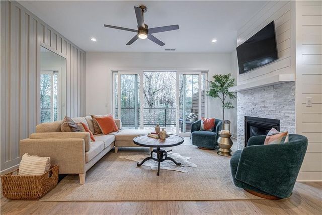 2323 Mason Drive D21, Atlanta, GA 30316