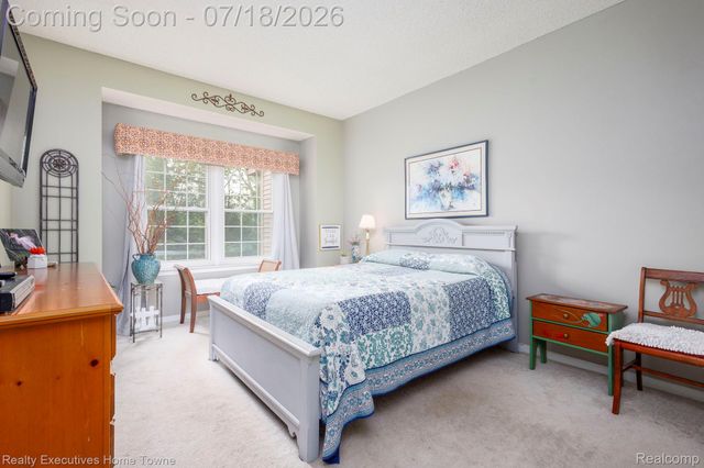 41993 Arrowhead Drive, Novi, MI 48377