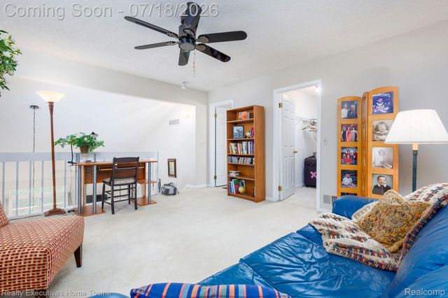 41993 Arrowhead Drive, Novi, MI 48377