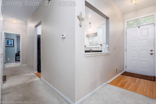 41993 Arrowhead Drive, Novi, MI 48377