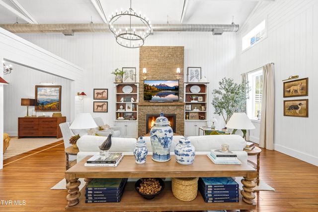 565 Gap Creek Road, Elizabethton, TN 37643