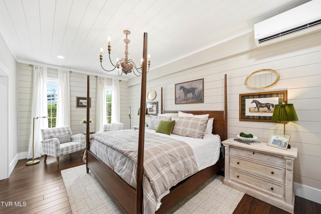 565 Gap Creek Road, Elizabethton, TN 37643